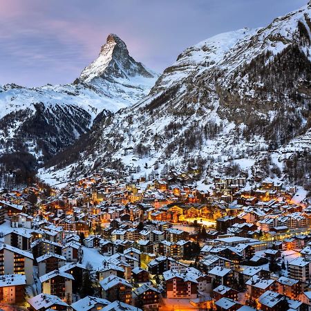 Apartment Lauberhaus Zermatt Bagian luar foto