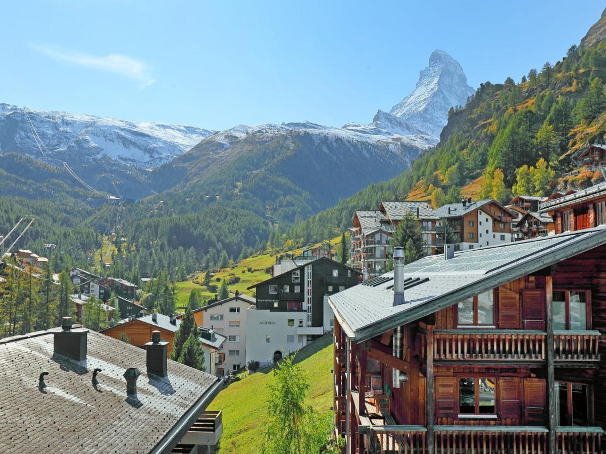 Apartment Lauberhaus Zermatt Bagian luar foto